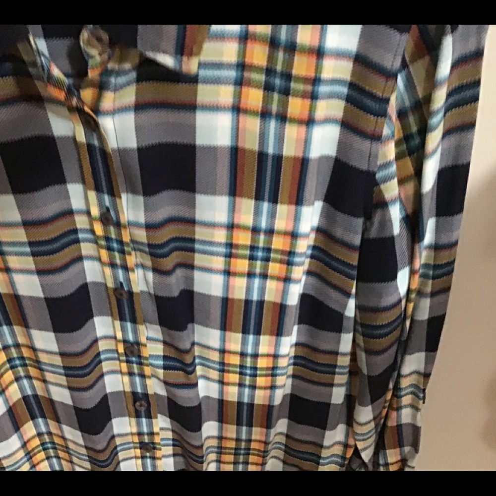 Talbots blouse - Picture 2 of 6